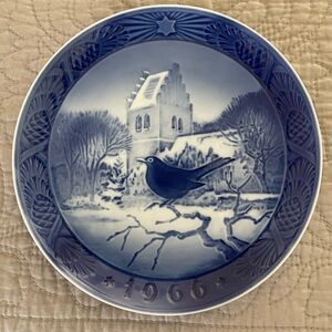 Royal Copenhagen 1966 “Blackbird at Christmas Time” Collectible Wall Plate